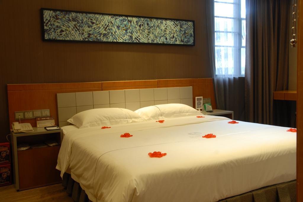 Insail Hotel Джухай Екстериор снимка