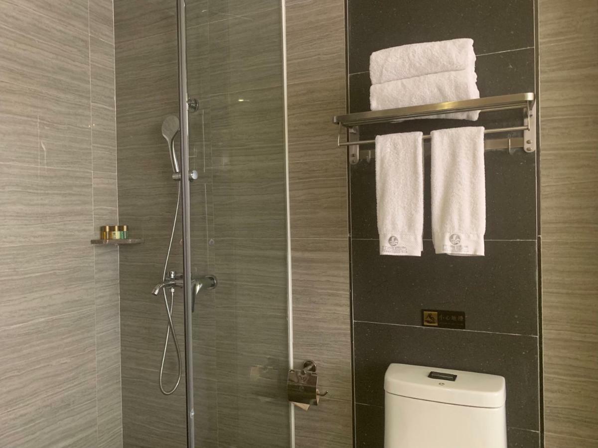 Insail Hotel Джухай Екстериор снимка